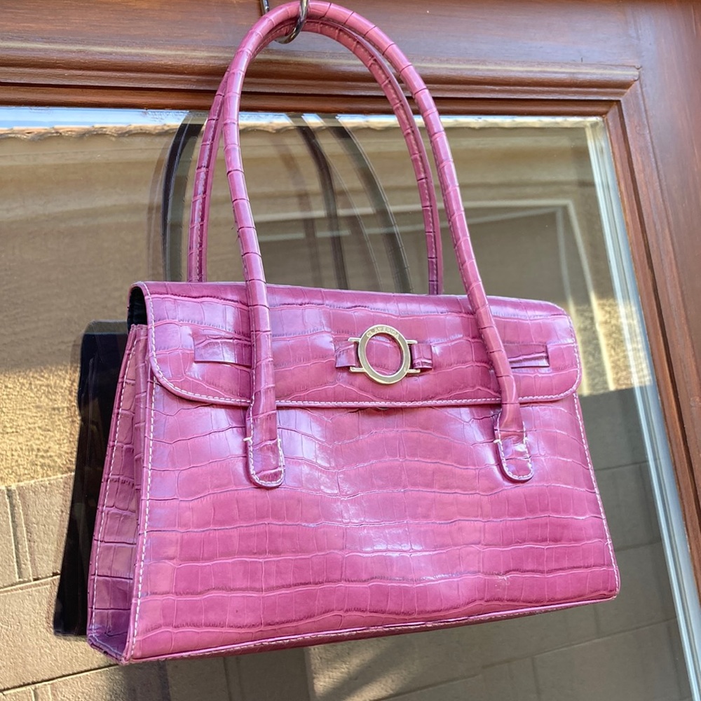 CL America lavender colored purse Easter spring - Picture 3 of 16